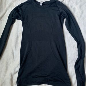 LULULEMON swiftly tech long sleeve crew size4